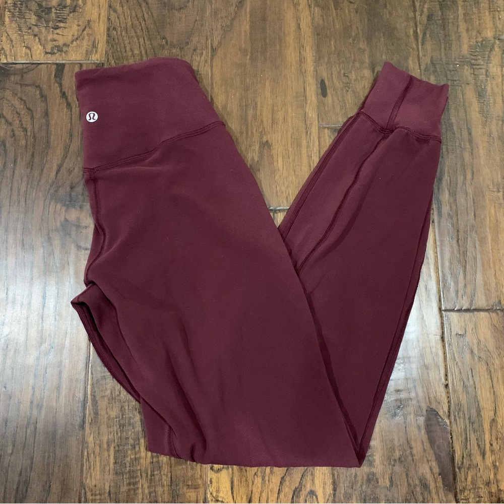 EUC lululemon back in action align nulu jogger size 2 garnet